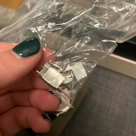 🌸BURBERRY WATCH - ROSE GOLD FACE - Picture 4 of 8